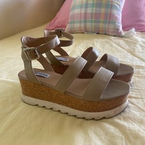 Steve Madden tan wedge sandal